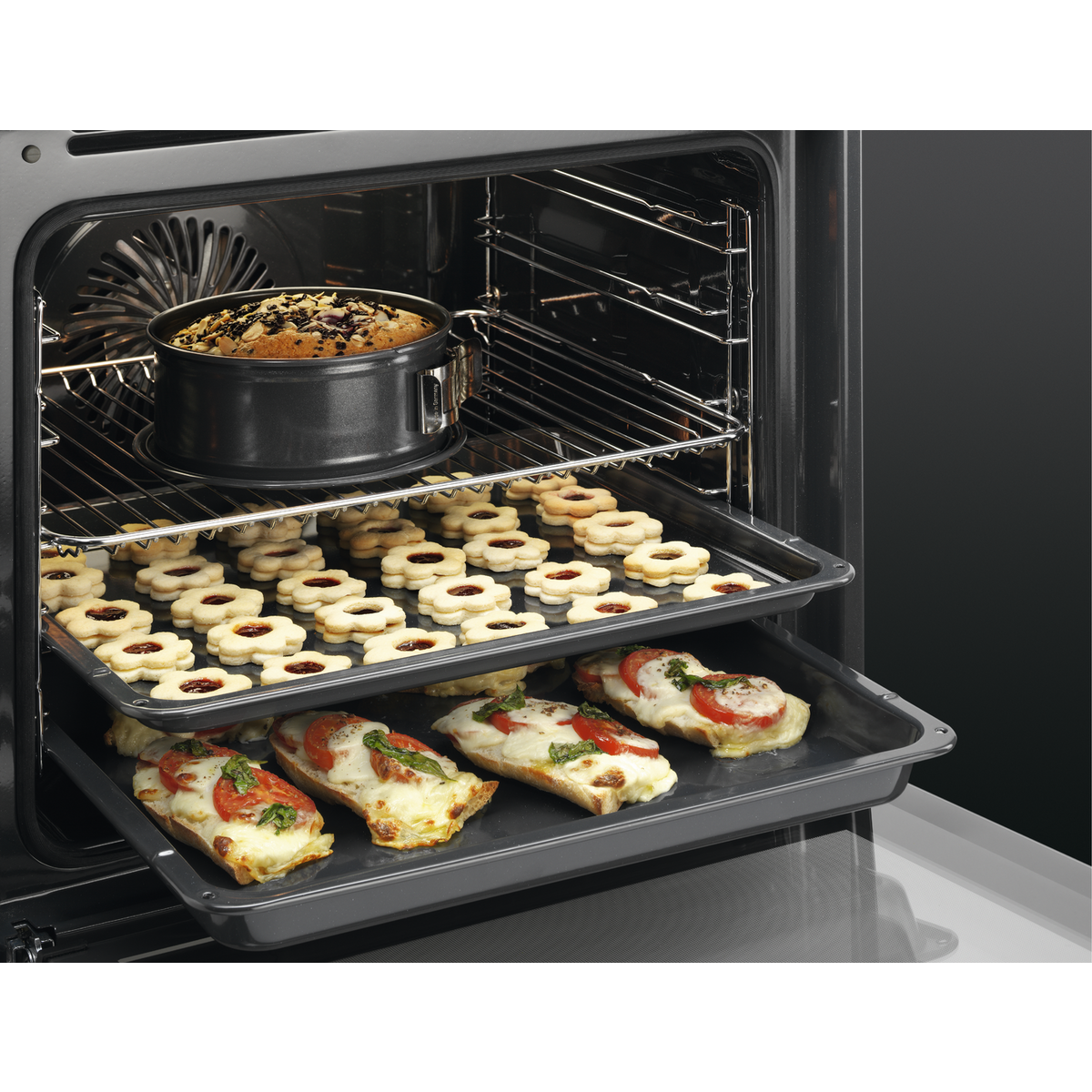 AEG - Stoomoven - BEB351010M